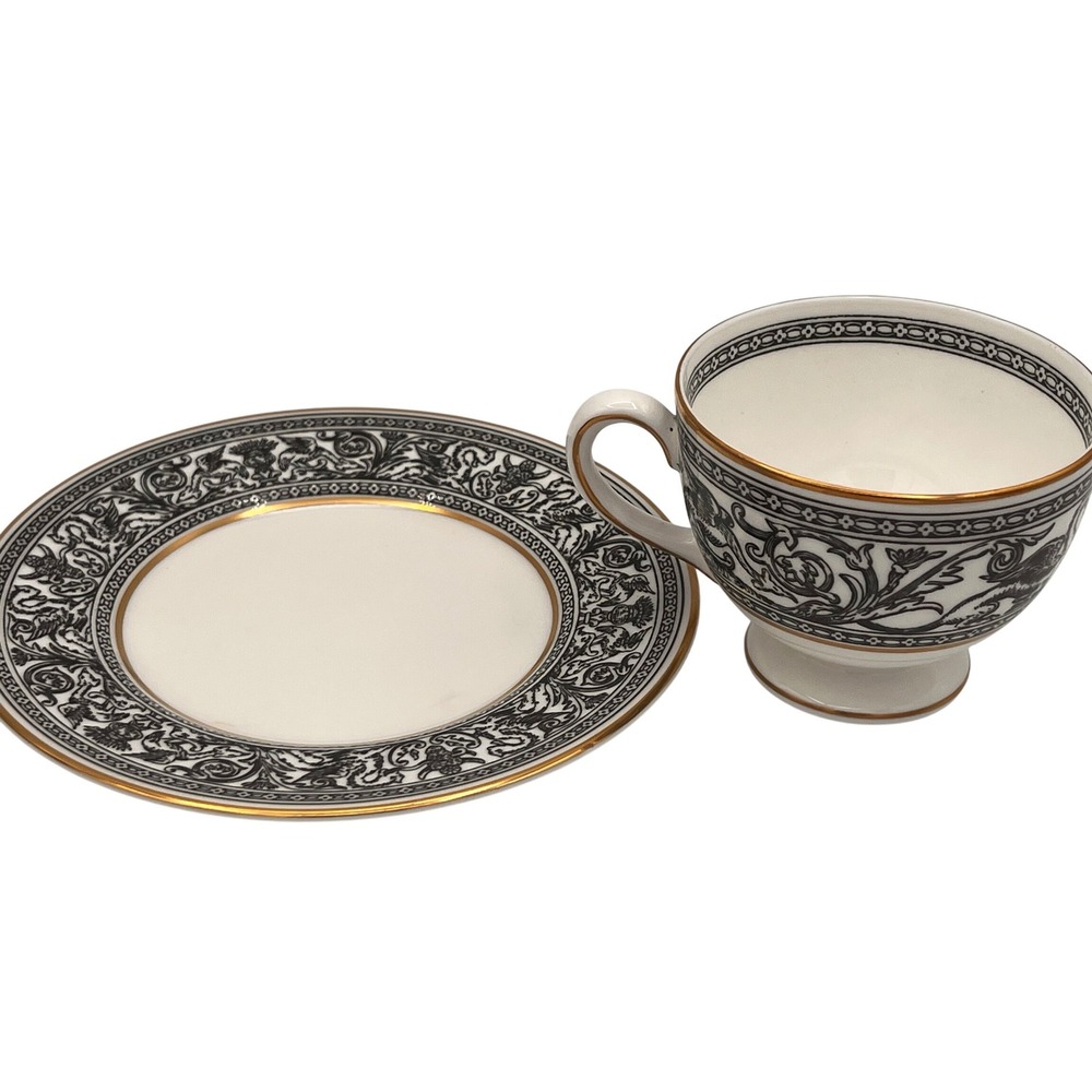 FLORENTINE BLACK by Wedgwood Leigh Tea Cup & Saucer England Black Dragons‎ - Picture 3 of 8